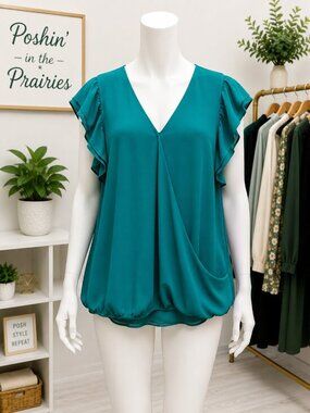 4 for $25 ❤️ Reitmans Teal Wrap Front Blouse | Size Short Cut ❤️ Size L